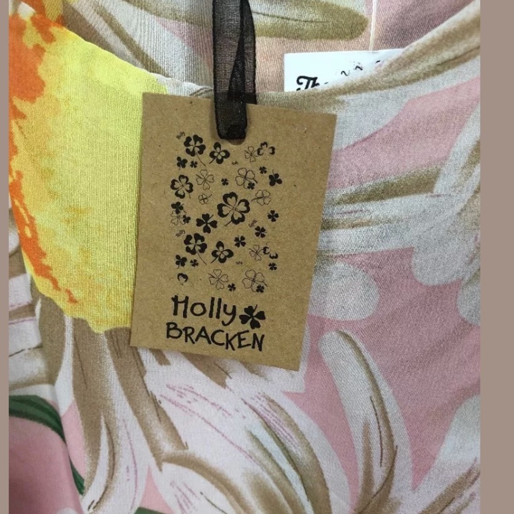 Holly bracken accordian dress daisy pink boutique - Picture 6 of 6